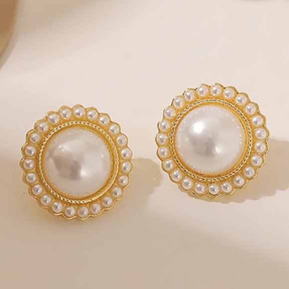 chichigems Jewelry - Classic Gold & White Pearl Button-Style Round Stud Earrings NEW